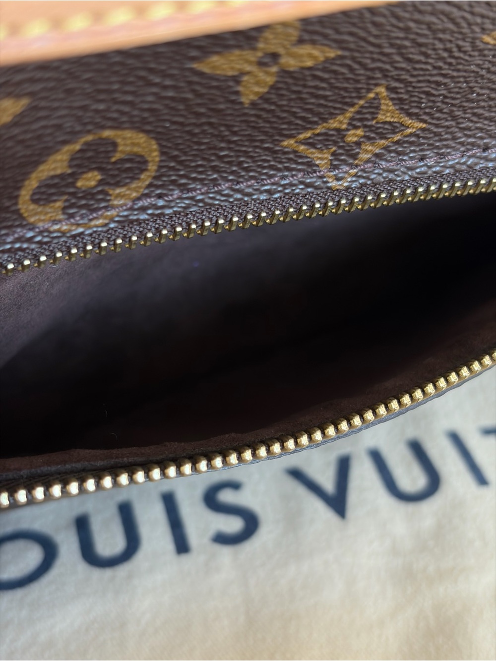 M44875
Pochette Métis - Picture 9 of 16